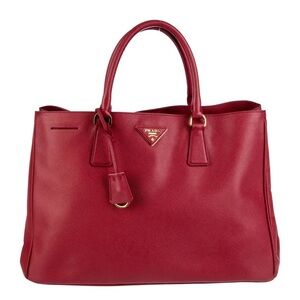 ♥️Prada Galleria Burgundy Saffiano Leather satchel ♥️
